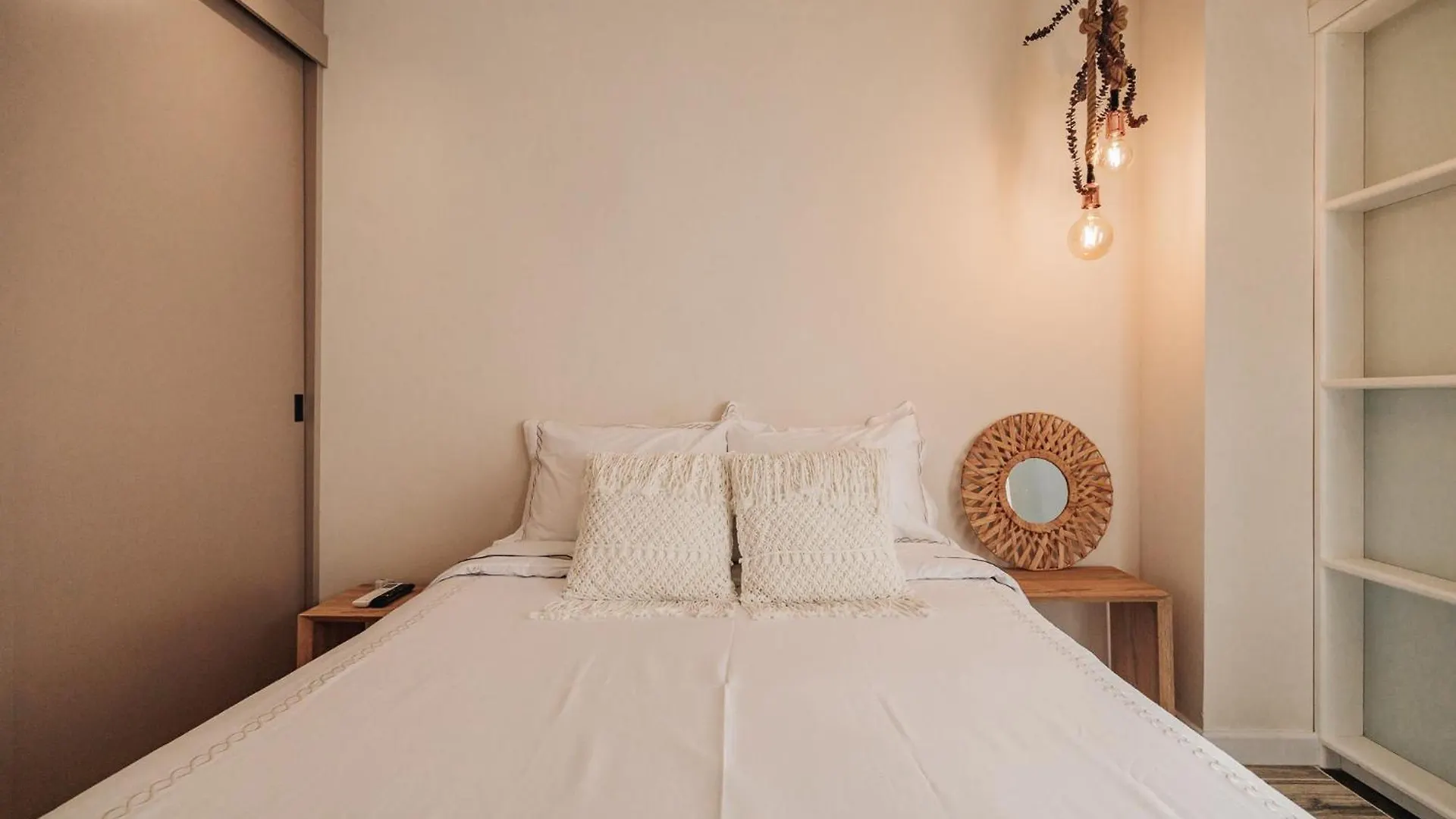 Cozy Apartment In Vibrant And Trendy Manila Medellin