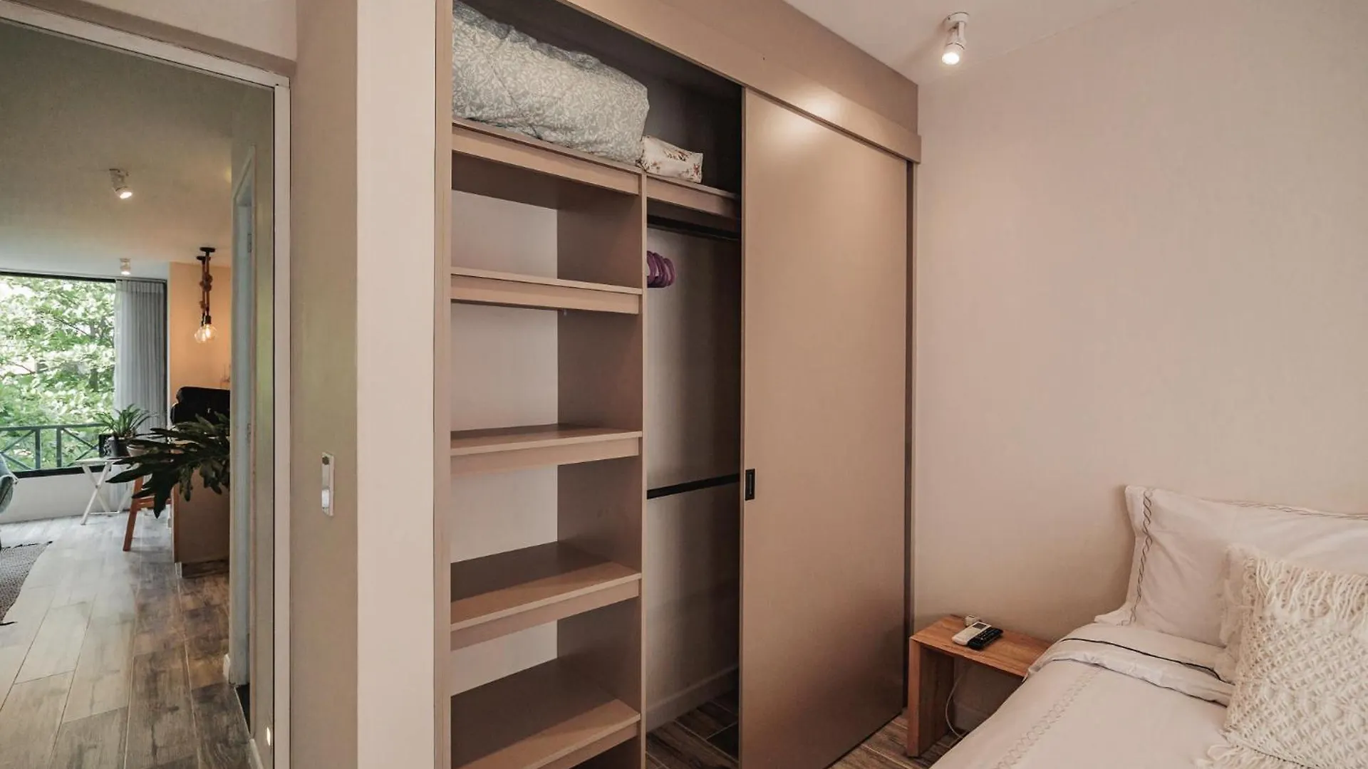 Cozy Apartment In Vibrant And Trendy Manila Medellin