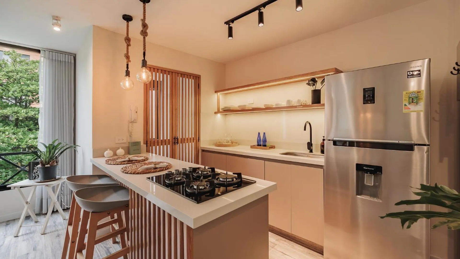 Cozy Apartment In Vibrant And Trendy Manila Medellin
