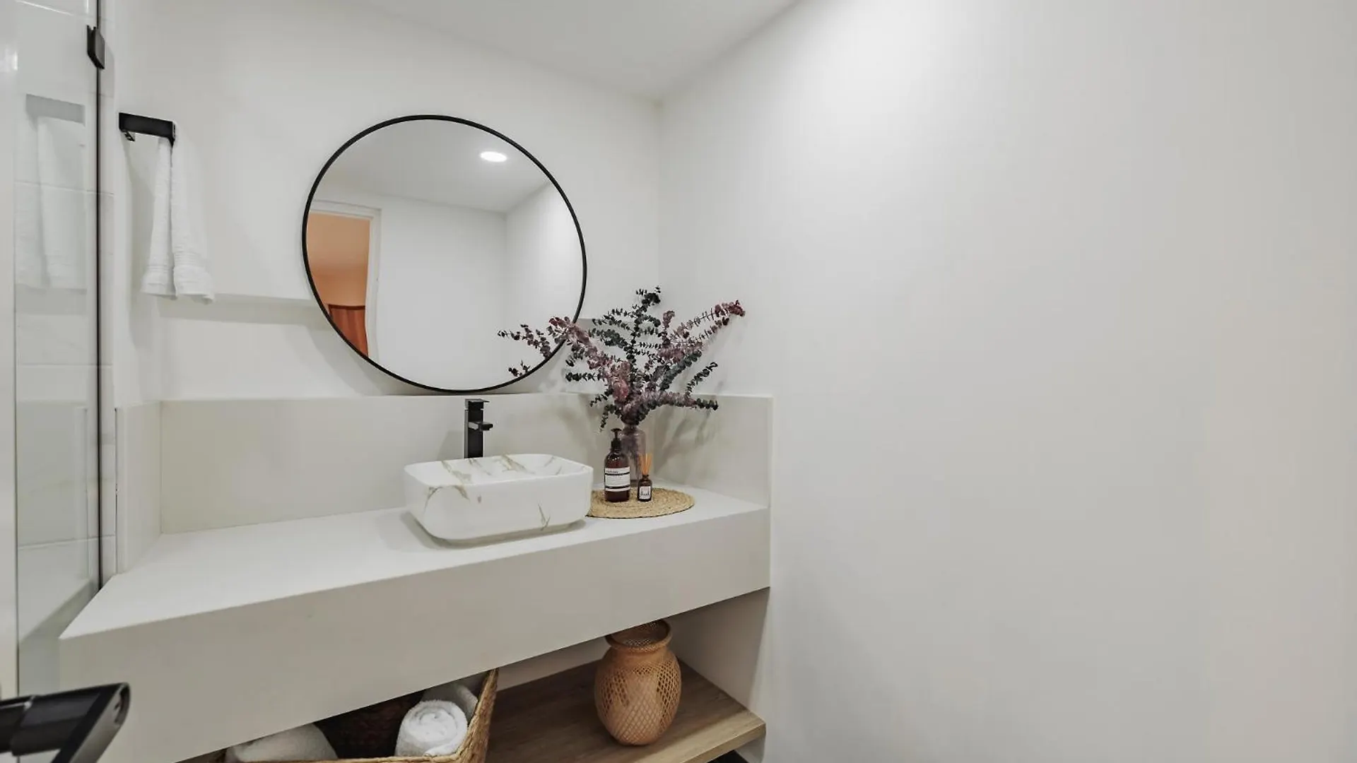 Cozy Apartment In Vibrant And Trendy Manila Medellin
